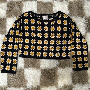 Floral crochet long sleeve top